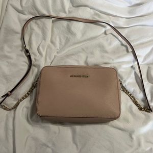 Michael Kors Jet Set Crossbody bag